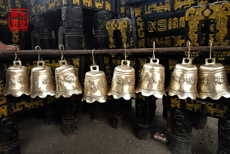 寺庙铜钟塑�?.jpg