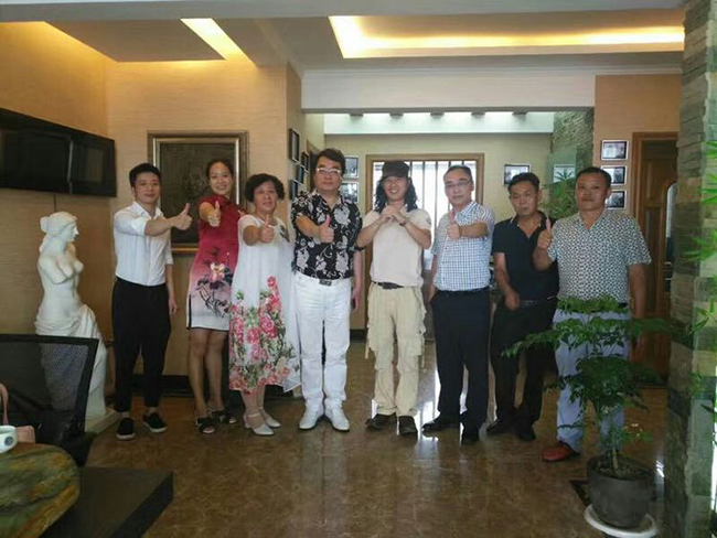 �����A�̅f(xi��)��(hu��)��ϯꐺ���������ʿ����һ�������R���ܼҡ����܅f(xi��)��(hu��)�ؕ��L(zh��ng)�|���ώ�������